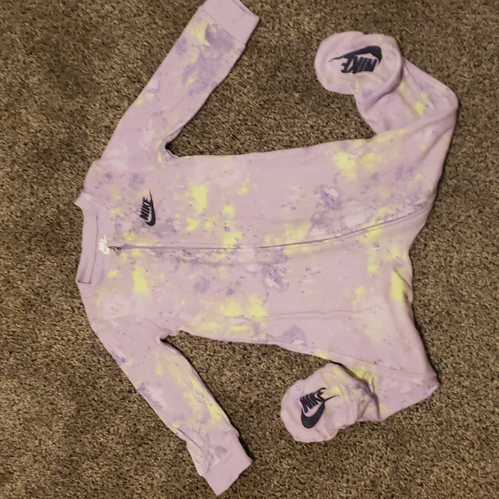 BUNDLE OF 2 GIRLS NIKE LONG SLEEVE OUTFITS - Picture 2 of 7